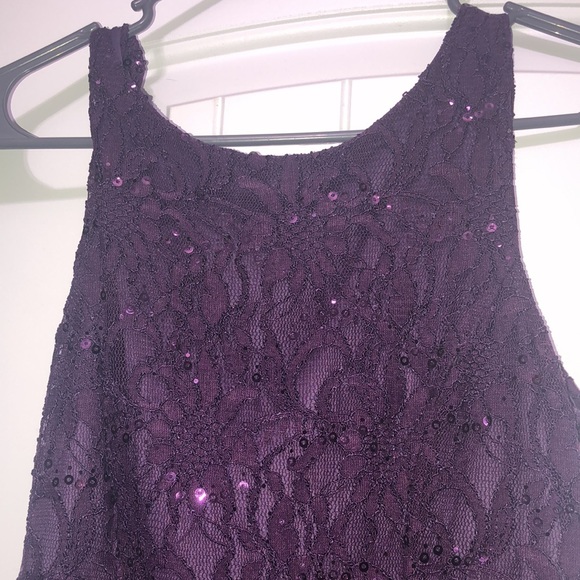 Women’s formal dress - Picture 3 of 5